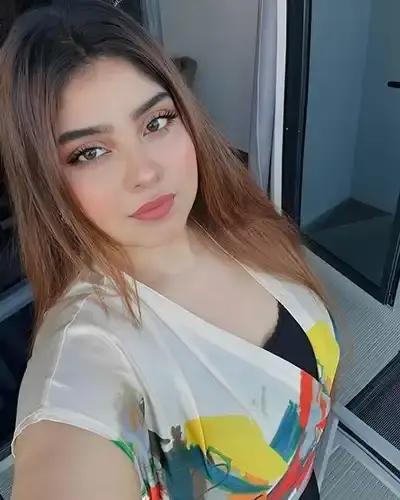Chhuikhadan Escort
