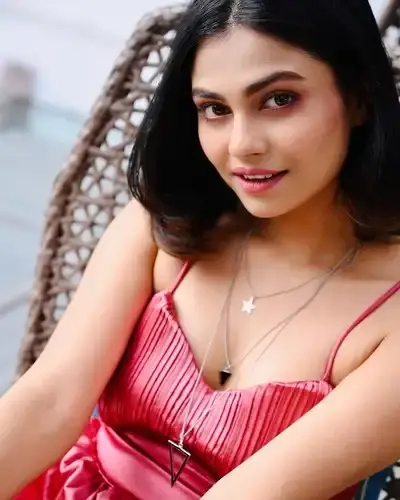 Escort Service Chhuikhadan